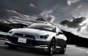 开gti一般什么档次人(开gtr的明星)