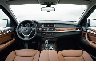 宝马x5内饰(宝马x5内饰木纹坑坑洼洼)