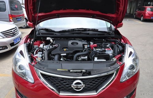 日产骐达两厢顶配(日产骐达两厢顶配图片)