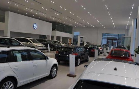 4s店为什么怕全款裸车(去4s店买车为什么销售不让你全款建议贷款)