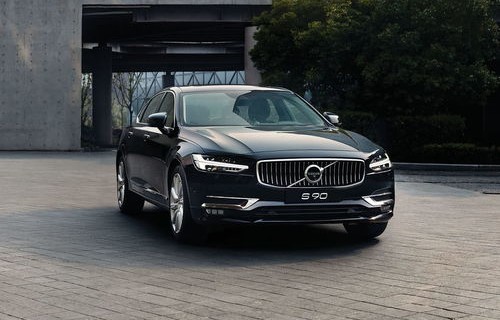 沃尔沃轿车的图片及价格(沃尔沃轿车的图片及价格 c90)