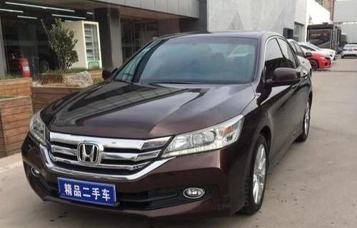 14年雅阁9代二手车多少钱(14年雅阁9代二手车多少钱一辆)