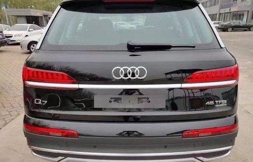 奥迪q7新车价格(q7奥迪报价2021款优惠多少)