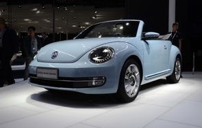 甲壳虫敞篷版2023落地价格(甲壳虫敞篷版2020款)