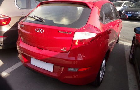 奇瑞两厢汽车款式及价格(奇瑞两厢轿车)