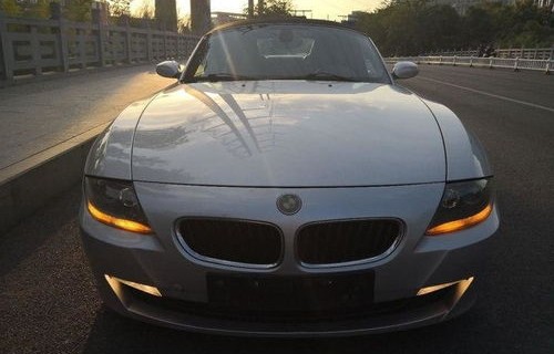 宝马敞篷z4车报价及图片(宝马跑车敞篷z4落地价)