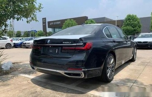 买宝马740算有钱人吗(宝马740li属于什么档次)