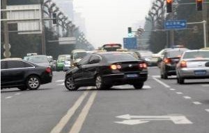 深圳交通违章查询(深圳交通违章查询电话)