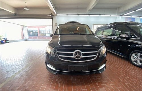 奔驰商务车报价及图片(奔驰商务车报价及图片7座)