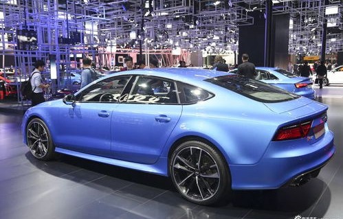 奥迪rs7多少钱(奥迪rs7多少钱一辆)