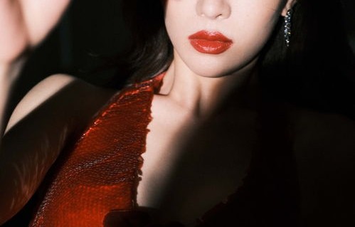 钟楚曦、薛凯琪、刘惜君，风情万种下的璀璨星辰