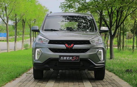 五菱宏光s3怎么样(五菱宏光s新款)