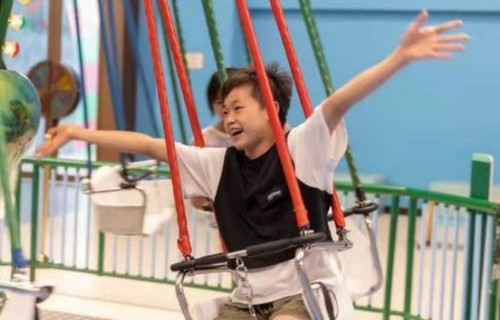 全红婵夺金奇迹，一跃成名的奥运村诞生记