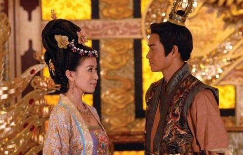 短剧皇帝的神医宠妃，86集的宫廷传奇