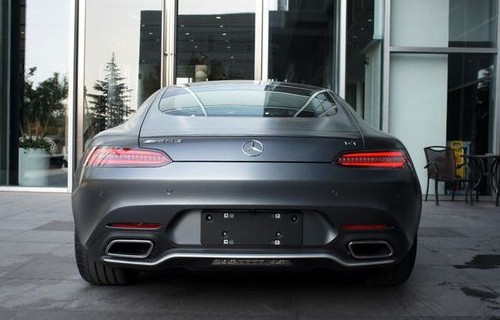 奔驰amggt双门跑车(奔驰amggt双门跑车停产了吗)