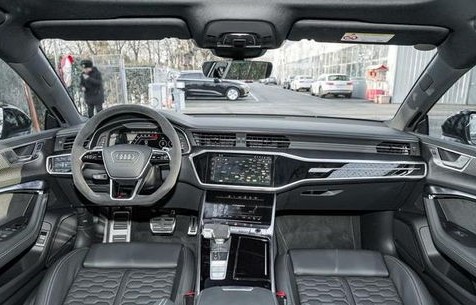 奥迪rs7好还是帕拉梅拉好(奥迪rs7跟帕拉梅拉)