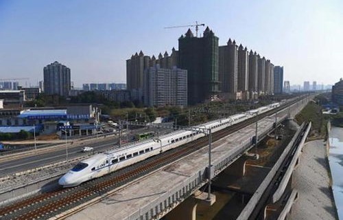多个常年闲置的高铁站密集重启，新时代的交通新篇章