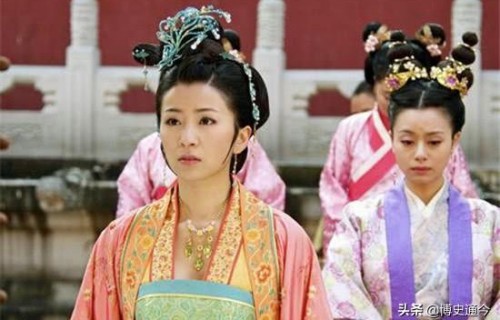 短剧王妃娘娘有人下单啦——余茵与苏袀禾的宫廷传奇