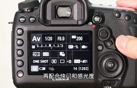 佳能60d单反相机价格(佳能60d使用教程完整视频)