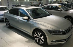 一汽大众迈腾330报价(一汽一大众迈腾报价330)