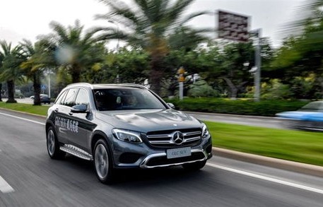 奔驰glc260报价(奔驰gLC260报价及图片)