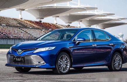 丰田凯美瑞混动版价格及参数(丰田凯美瑞混动版汽车之家)