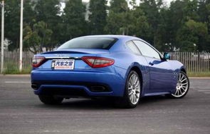 女生开什么车低调奢华有内涵(女生开什么车低调奢华有内涵的)