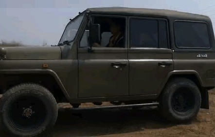 老款北京吉普车(老款北京吉普车212)