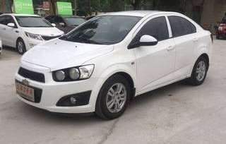 雪佛兰爱唯欧二手车价格(二手雪佛兰爱唯欧多少钱)