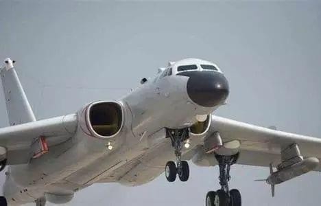 轰6K机舱门上的朴实无华U型锁——细节中的航空智慧