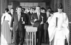 日本首相石破茂决定不参加靖国神社大祭，背后的考量与意义