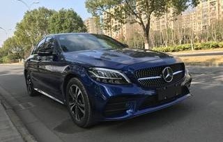 奔驰二手车交易市场(奔驰二手车交易市场价格c260)