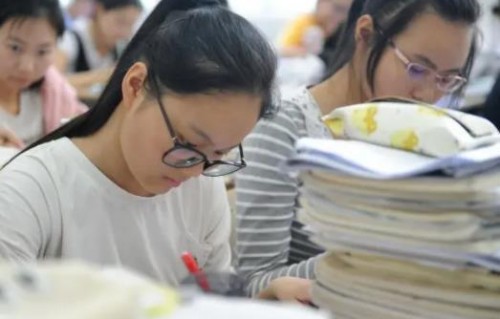 马景涛近照罕见曝光，撞脸赵本山，岁月流转下的明星风采