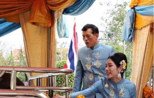 短剧我爹是皇帝啊——穿越与皇权的交织