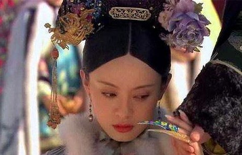 穿越后，我靠网购当皇后——93集的奇幻之旅