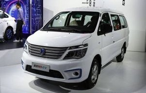 东风风行菱智m5图片(东风风行菱智m5最新款)