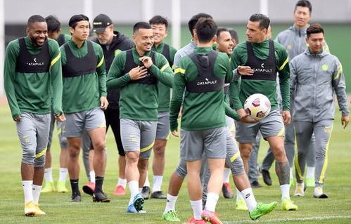 国安备战冲刺，奔赴泰国开启新篇章