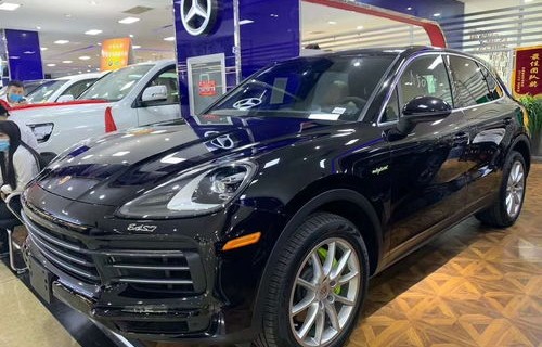 保时捷卡宴2021款报价及图片(保时捷卡宴2022款报价)