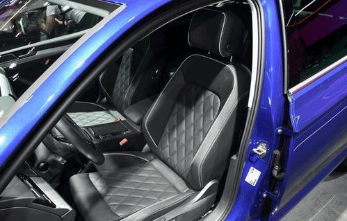 最省油的家用车排行榜第一名(最省油的家用车排行榜第一名 小轿车)