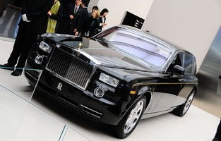 豪车图片高清图片(豪车图片高清图片劳斯莱斯)