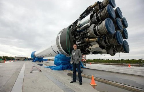 马斯克进军游戏业，科技巨头的全新领域探索