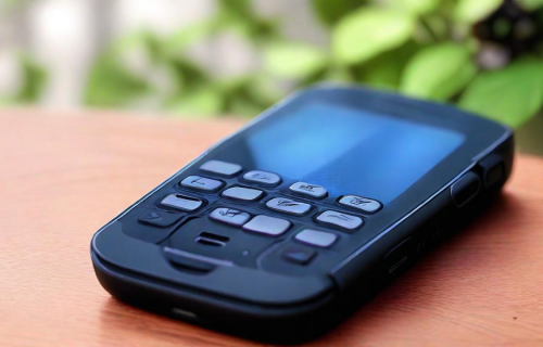 黑莓q20（黑莓q20可以用微信吗）