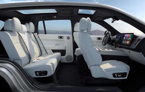 理想l8汽车2023款最新款价格图片(理想l8汽车2023款最新款价格图片理想在义乌有几个点)