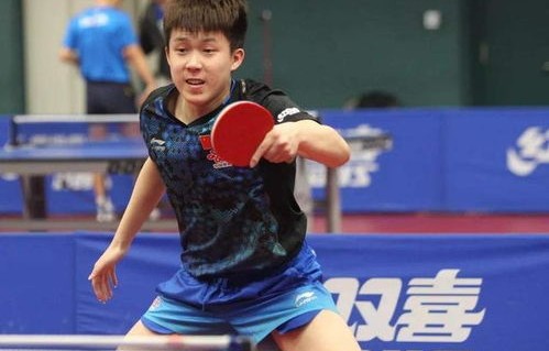 王楚钦的精湛技艺，对手的拍子在瞬间落地的故事