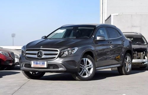 奔驰gla200报价及图片(奔驰gla200报价及图片二手)