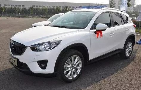 二十万左右的轿车哪款好(二十万左右的车哪款性价比高排行榜)