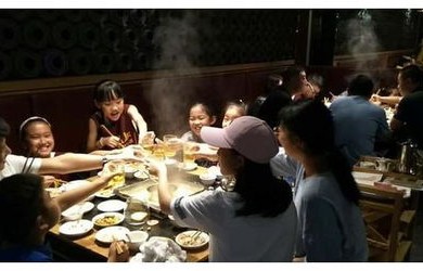 短剧与友情的盛宴，我们的100顿聚餐