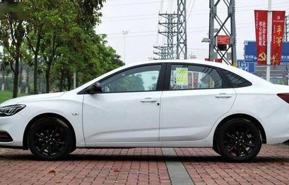 雪佛兰科鲁泽2022款报价及图片(雪佛兰科鲁泽2022年新款)