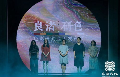 短剧摘星换月，穿越时空的视觉盛宴