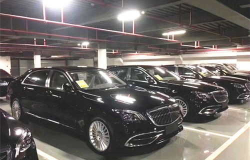 一辆迈巴赫大概多少钱(一辆迈巴赫多少钱落地)